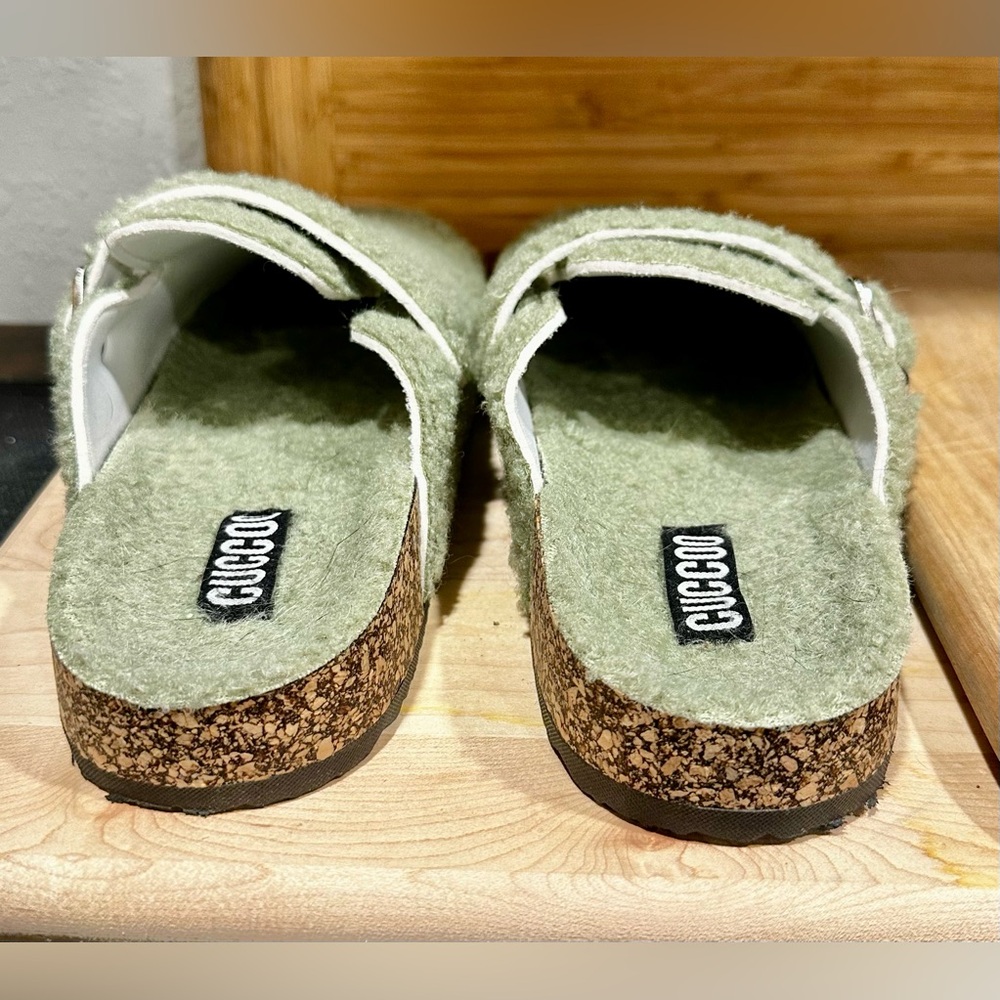 CUCCOO Fuzzy Olive Green Boston Clog Size 7 - Picture 10 of 12